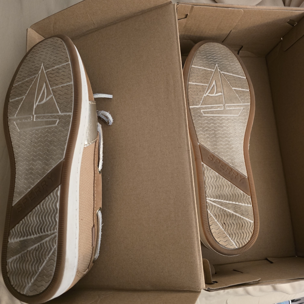 Sperry Women's Tan Boat Shoes with White Laces - Picture 2 of 4